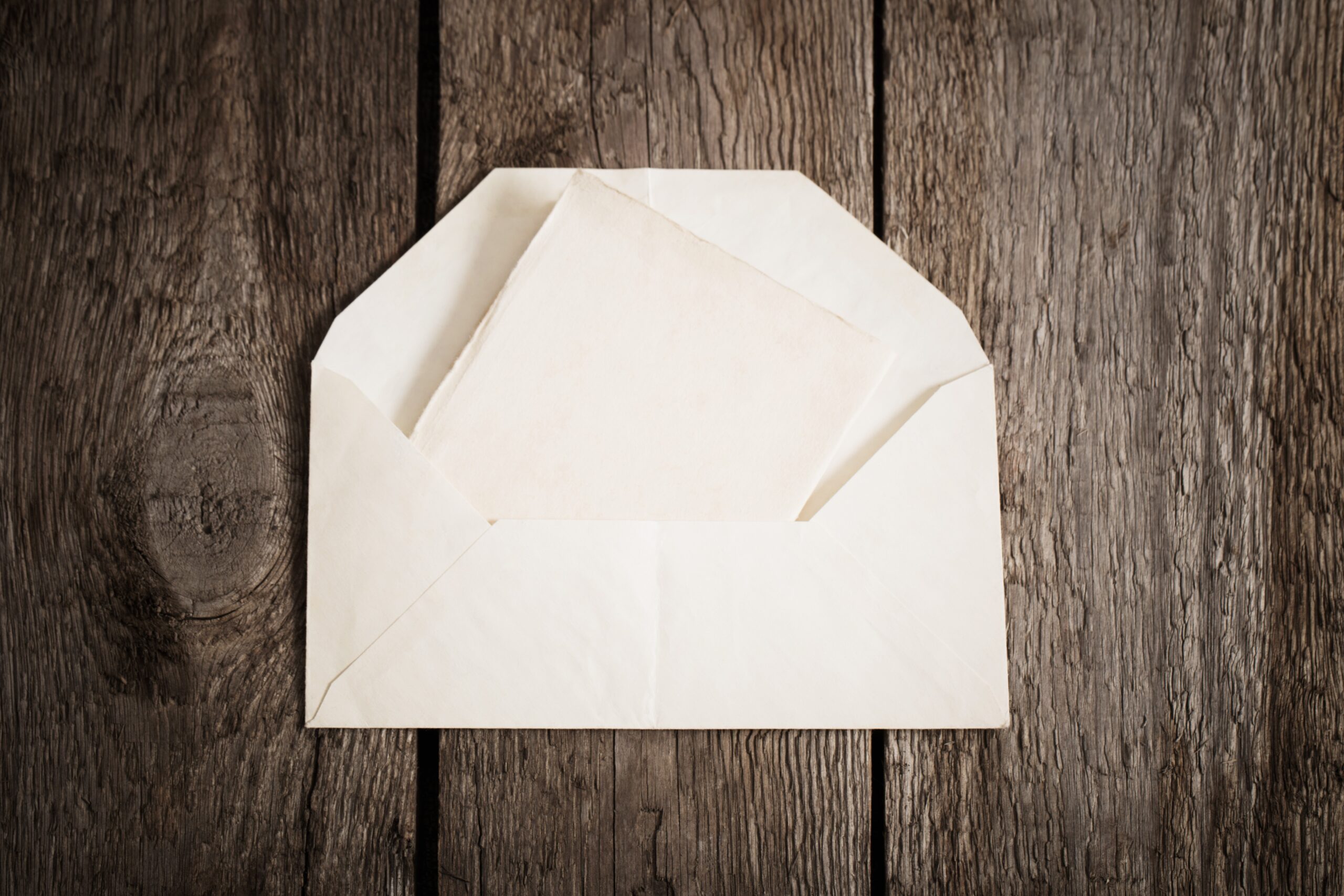 witte enveloppe